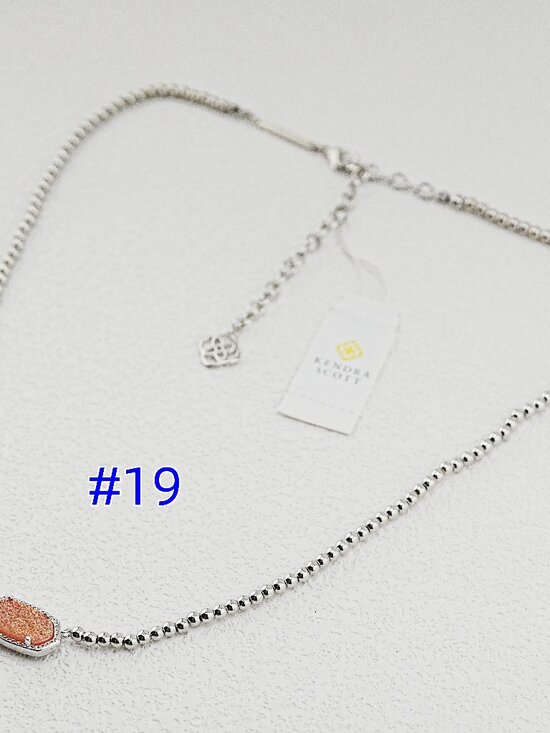 Kendra Scott Necklace - Picture 1 of 1